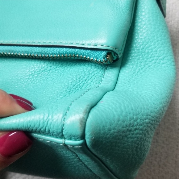 Gorgeous Authentic Kate Spade Leather Crossbody - Picture 14 of 16